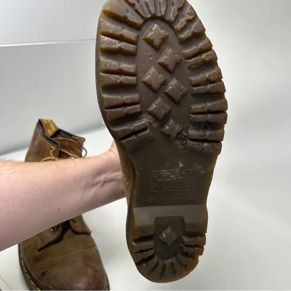 Dr. Martens Vintage leather SIZE UK 10 OR US 12 MADE IN ENGLAND need shoelaces_8